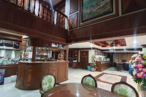 Casa de 7 dormitorios en Bangkok, Tailandia № 172708 - foto 8