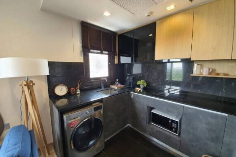Condominio de 2 dormitorios en Chatuchak, Bangkok, Tailandia № 172704 - foto 3