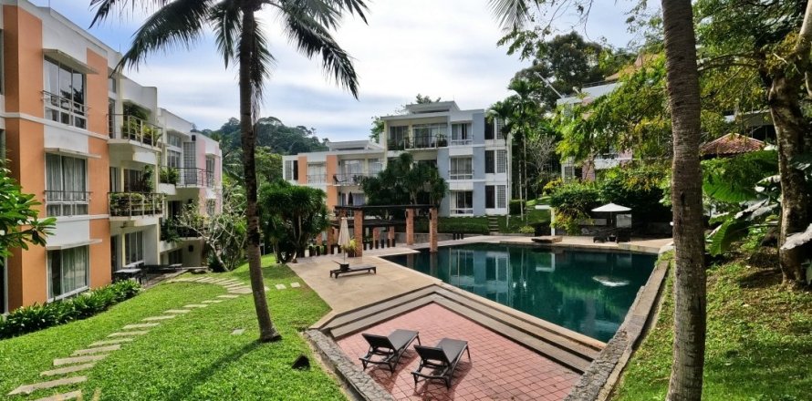 Condo in Kamala, Thailand, 3 bedrooms  № 179457