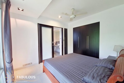 Condo in Kamala, Thailand, 3 bedrooms  № 179457 - photo 12