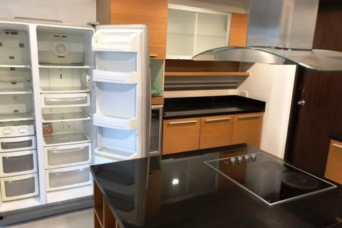 Condominio de 3 dormitorios en Bangkok, Tailandia № 66647 - foto 9