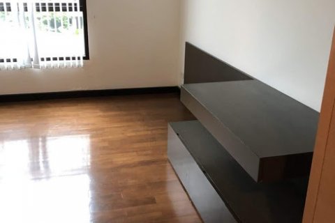 Condominio de 3 dormitorios en Bangkok, Tailandia № 66647 - foto 7