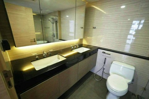 Condo in Bangkok, Thailand, 2 bedrooms № 66642 - photo 7