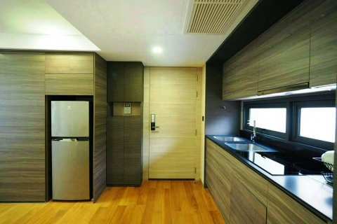 Condo in Bangkok, Thailand, 2 bedrooms № 66642 - photo 3