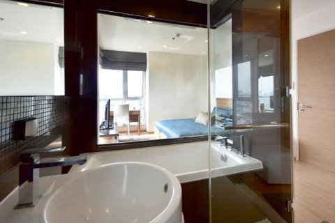 Condominio de 2 dormitorios en Bangkok, Tailandia № 66646 - foto 11