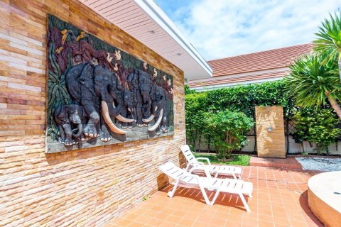 Chalet de 3 dormitorios en Hua Hin, Tailandia № 168784 - foto 4
