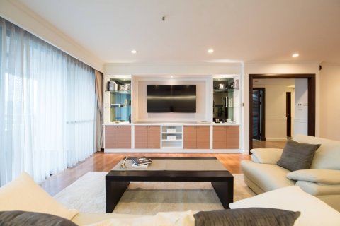Condominio de 3 dormitorios en Bangkok, Tailandia № 181125 - foto 4