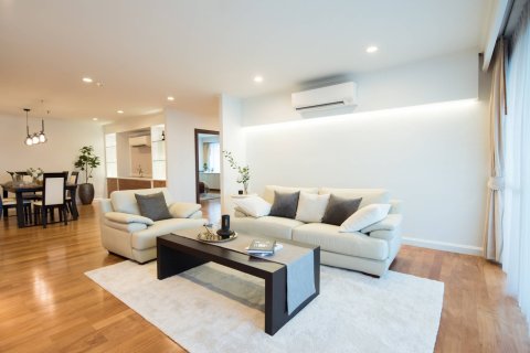 Condominio de 3 dormitorios en Bangkok, Tailandia № 181125 - foto 2
