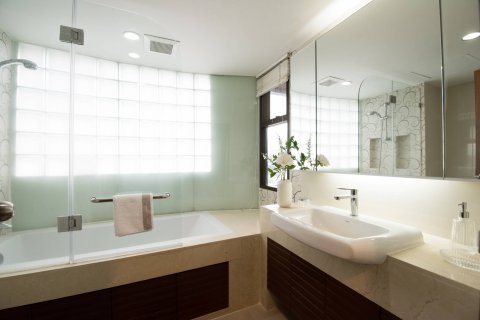 Condominio de 3 dormitorios en Bangkok, Tailandia № 181125 - foto 23