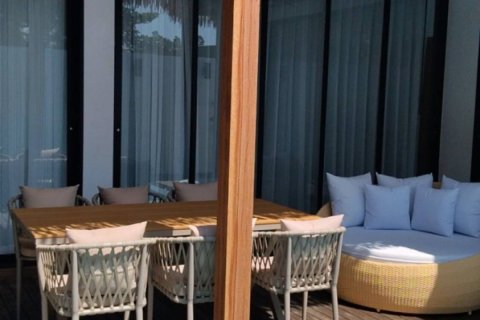 Chalet de 3 dormitorios en Surat Thani, Tailandia № 172718 - foto 3