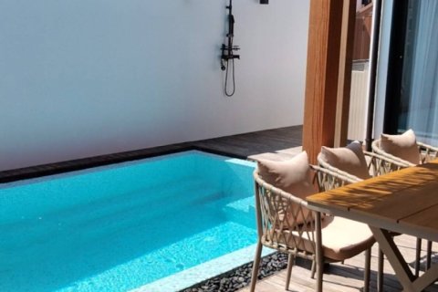 Chalet de 3 dormitorios en Surat Thani, Tailandia № 172718