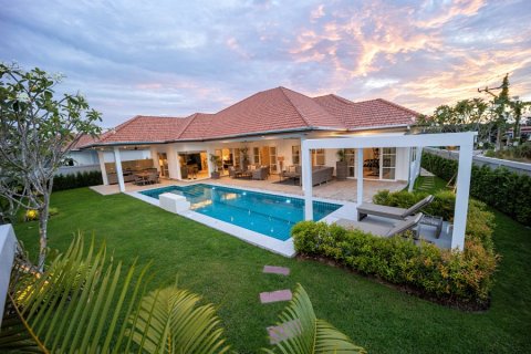 Haus in Hua Hin, Thailand 3 Schlafzimmer № 168107
