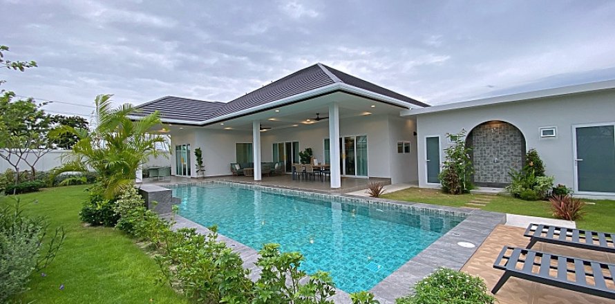 Casa de 3 dormitorios en Hua Hin, Tailandia № 168106