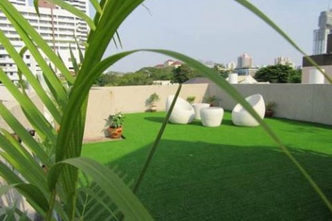 Casa de 5 dormitorios en Bangkok, Tailandia № 143944 - foto 27