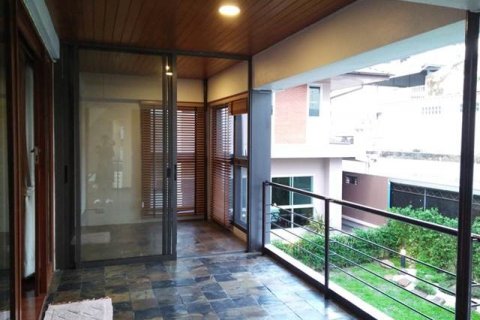 Casa de 5 dormitorios en Bangkok, Tailandia № 143944 - foto 5