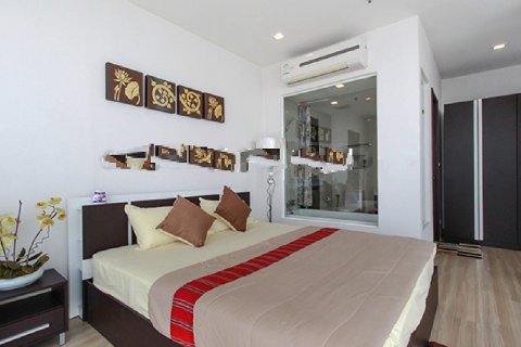 Condominio de 1 dormitorio en Phra Khanong, Bangkok, Tailandia № 143945 - foto 5