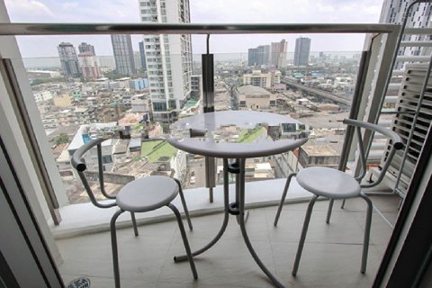 Condominio de 1 dormitorio en Phra Khanong, Bangkok, Tailandia № 143945 - foto 4