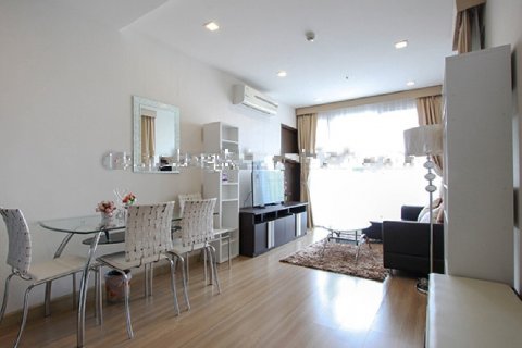 Condominio de 1 dormitorio en Phra Khanong, Bangkok, Tailandia № 143945 - foto 3