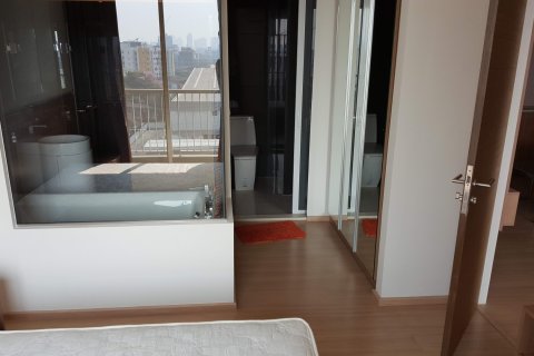 Condo à Bangkok, Thaïlande, 1 chambre № 143948 - photo 3