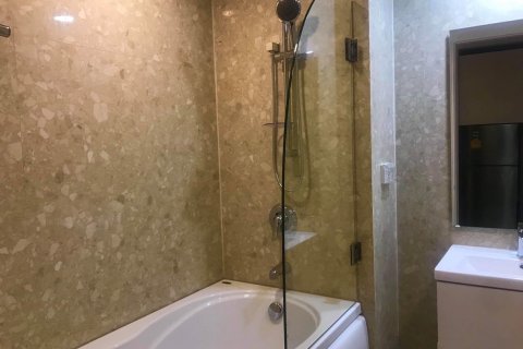 Condominio de 2 dormitorios en Bangkok, Tailandia № 143947 - foto 8