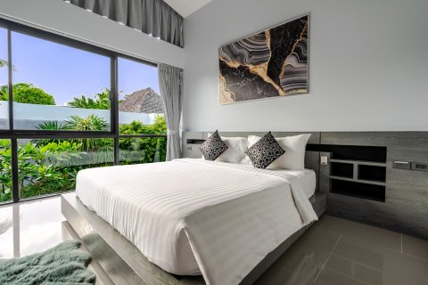 Chalet de 3 dormitorios en Phuket, Tailandia № 170450 - foto 10
