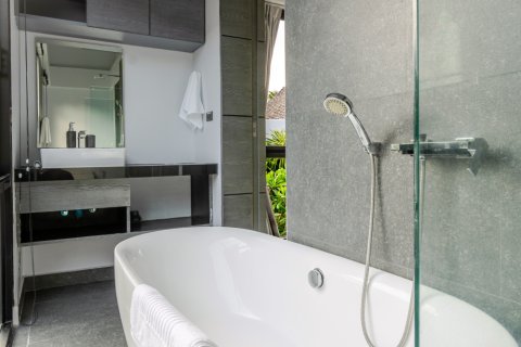 Chalet de 3 dormitorios en Phuket, Tailandia № 170450 - foto 11