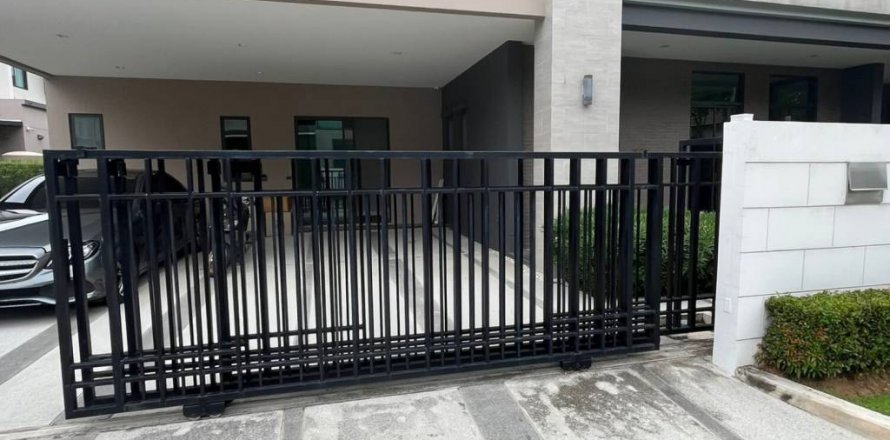 Casa de 4 dormitorios en Bangkok, Tailandia № 134668