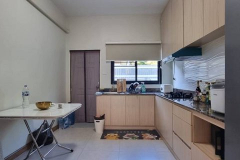 Casa de 3 dormitorios en Pattaya, Tailandia № 134664 - foto 8