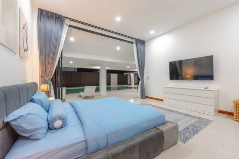 Chalet de 4 dormitorios en Phuket, Tailandia № 134665 - foto 9