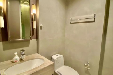 Condominio de 2 dormitorios en Bang Rak, Bangkok, Tailandia № 47725 - foto 12