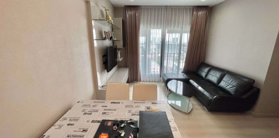 Condo in Bangkok, Thailand, 2 bedrooms in The Signature by Urbano № 47728