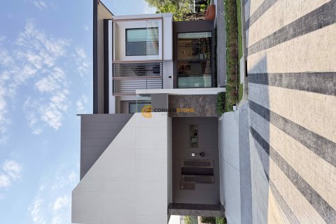 Estudio en Pattaya, Tailandia № 163815 - foto 2