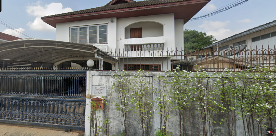 Maison à Chatuchak, Bangkok, Thaïlande 5 chambres № 161574