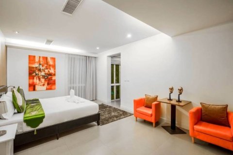 Chalet de 5 dormitorios en Phuket, Tailandia № 150457 - foto 7