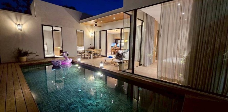 Villa in Pattaya, Thailand 16 bedrooms № 150463