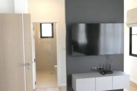 Casa de 4 dormitorios en Phuket, Tailandia № 150460 - foto 5