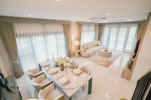 Casa de 4 dormitorios en Phuket, Tailandia № 150461 - foto 3