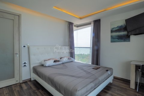 Condominio de 2 dormitorios en Bang Lamung, Tailandia № 57633 - foto 9