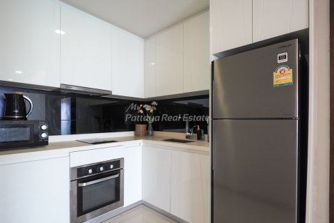 Condominio de 2 dormitorios en Bang Lamung, Tailandia № 57633 - foto 2