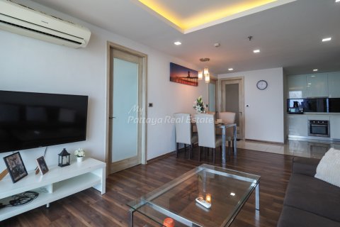 Condominio de 2 dormitorios en Bang Lamung, Tailandia № 57633 - foto 5