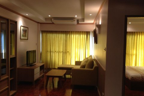Condominio de 1 dormitorio en Bangkok, Tailandia № 157611 - foto 5