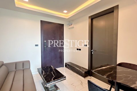 Condo in Pattaya, Thailand, 1 bedroom № 197794 - photo 2