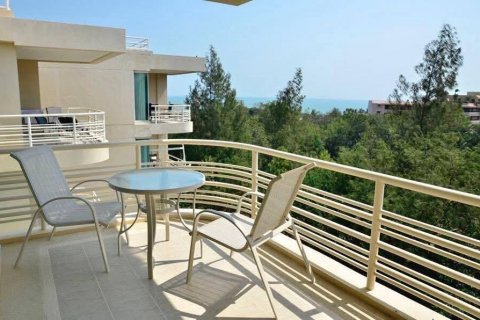 Condominio de 2 dormitorios en Hua Hin, Tailandia № 145063