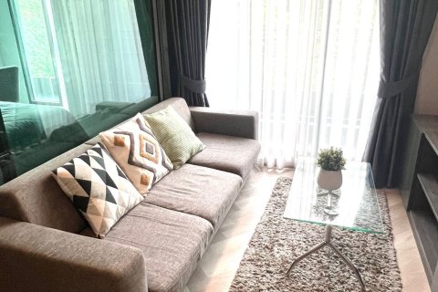 Estudio en el condominio en Khlong Toei, Bangkok, Tailandia № 170853 - foto 2