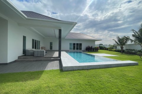 Villa in Hua Hin, Thailand 3 Schlafzimmer № 222695 - Foto 2