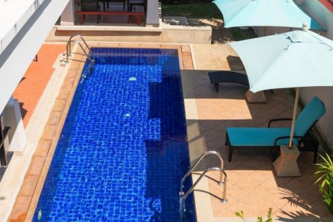 Chalet de 5 dormitorios en Phuket, Tailandia № 145886