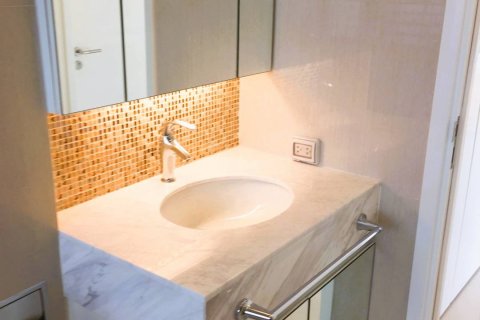 Condominio de 2 dormitorios en Bangkok, Tailandia № 180641 - foto 19