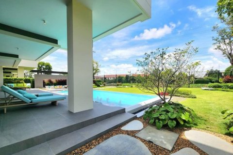 Casa de 4 dormitorios en Bangkok, Tailandia № 180642 - foto 5