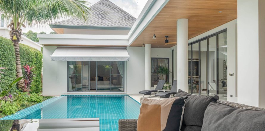 Casa de 3 dormitorios en Bang Tao, Tailandia № 180643