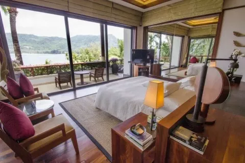 Chalet de 4 dormitorios en Kathu, Tailandia № 139902 - foto 3